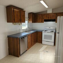 515 McKinney Rd in Simpsonville, SC - Building Photo - Building Photo