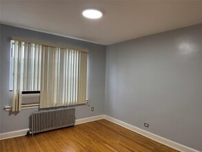 141-11 Union Tpke in Queens, NY - Building Photo - Building Photo