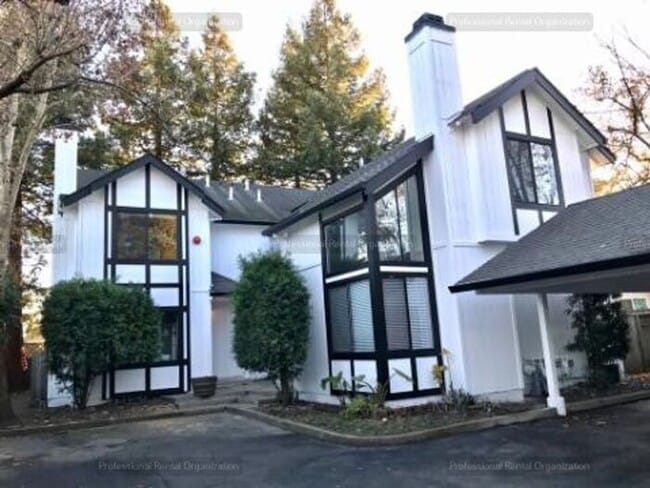 property at 2745 Pine St