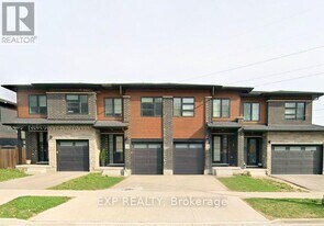 897 Robert Ferrie Dr in Kitchener, ON - Building Photo