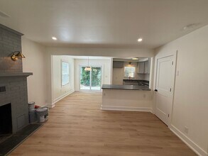 104 Perry Dr in Charlottesville, VA - Building Photo - Building Photo