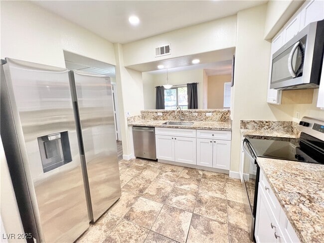 8000 W Badura Ave in Las Vegas, NV - Foto de edificio - Building Photo