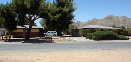 20451 Sago Rd in Apple Valley, CA - Building Photo - Building Photo