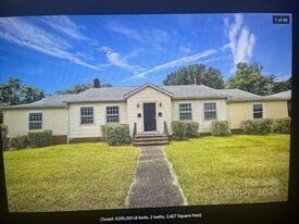 416 4th St SW, Unit A in Hickory, NC - Building Photo