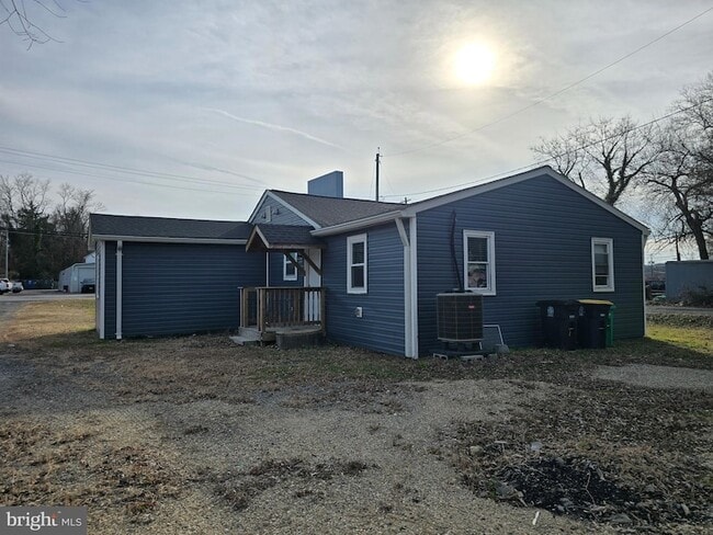 15242 Marlboro Pike in Upper Marlboro, MD - Foto de edificio - Building Photo