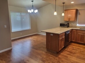 1605 SW Kokanee Ln in Grants Pass, OR - Building Photo - Building Photo