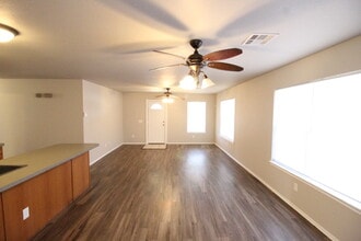 1900 Terrace Lawn Dr in Oklahoma City, OK - Building Photo - Building Photo