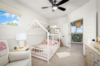 727 Mission Trail in New Braunfels, TX - Building Photo - Building Photo