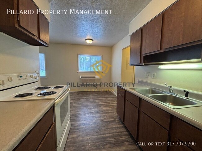 3130 E Bradbury Ave in Indianapolis, IN - Building Photo - Building Photo