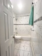 5 Pinehurst Ave in Waterbury, CT - Building Photo - Building Photo