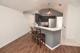 104 Wright Dr in Niceville, FL - Building Photo - Building Photo