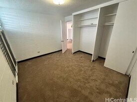 922 Kapahulu Ave in Honolulu, HI - Building Photo