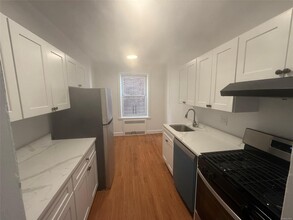 77-34 Austin St in Queens, NY - Building Photo - Building Photo