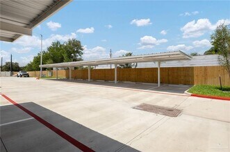 740 N Alamo Rd, Unit 14 in Edinburg, TX - Building Photo - Building Photo