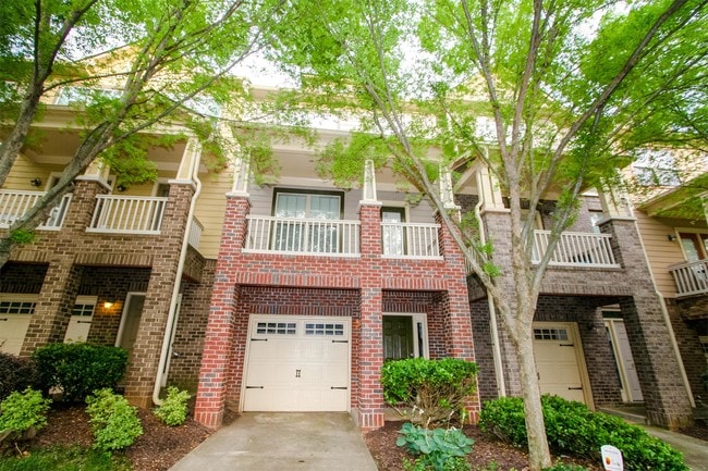 property at 815 Charles Bank Ave SE