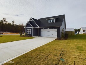 501 Grassy Gap Trl in Aberdeen, NC - Building Photo - Building Photo