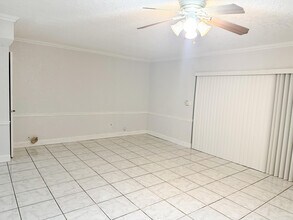 4010 Inverrary Dr in Lauderhill, FL - Building Photo - Building Photo