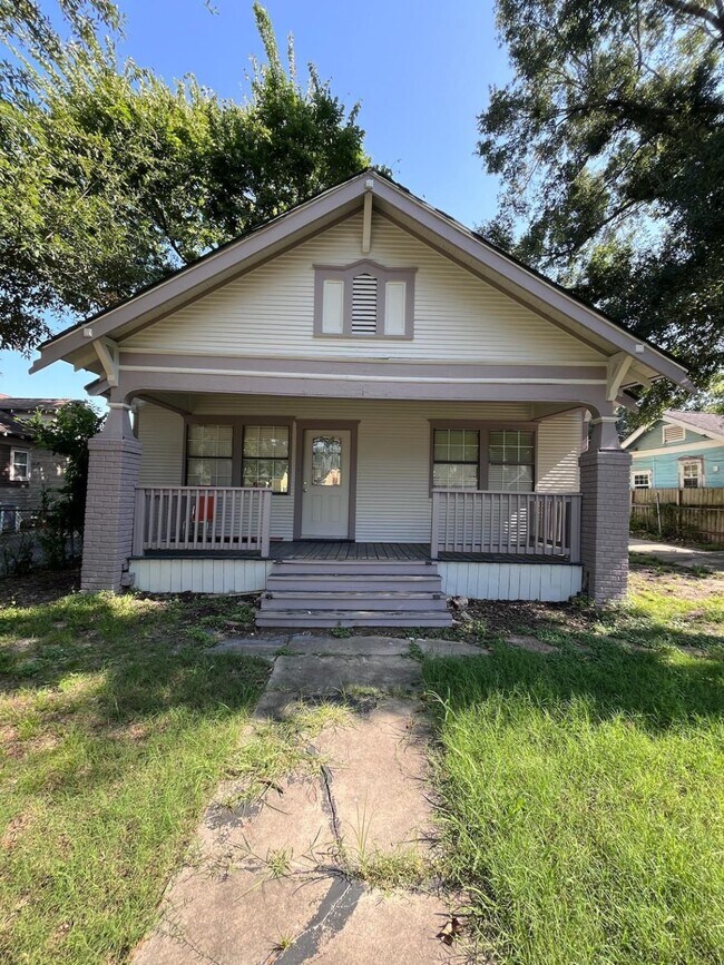 property at 4429 Bell St