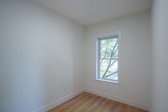 10 Mount Pleasant Ave in Boston, MA - Foto de edificio - Interior Photo