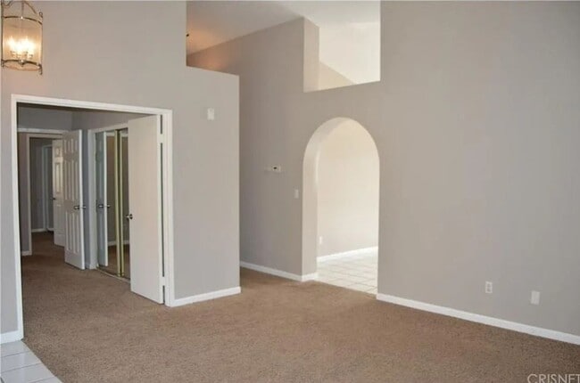 42810 Fanchon Ave in Lancaster, CA - Foto de edificio - Building Photo