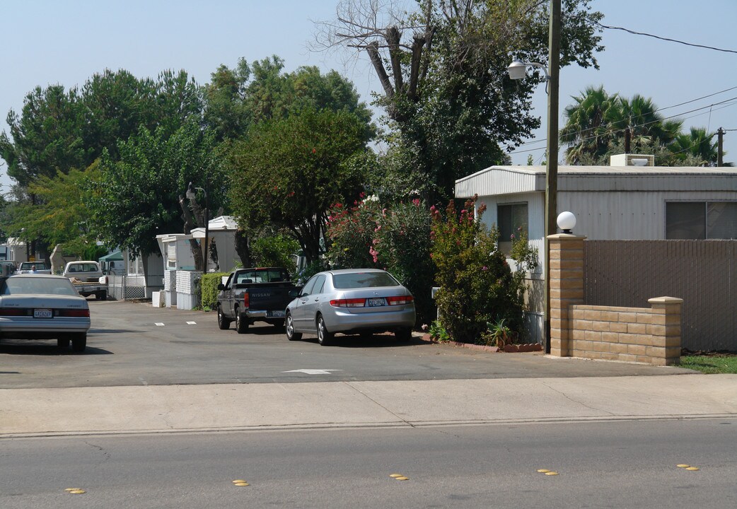 El Capitan Mobile Home Park in El Cajon, CA - Building Photo