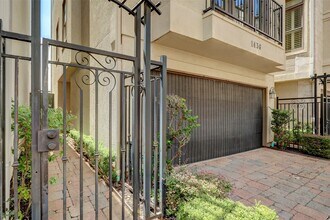 1436 Wichita St in Houston, TX - Foto de edificio - Building Photo