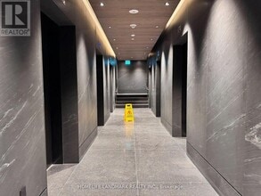 8 Interchange Wy in Vaughan, ON - Building Photo - Building Photo