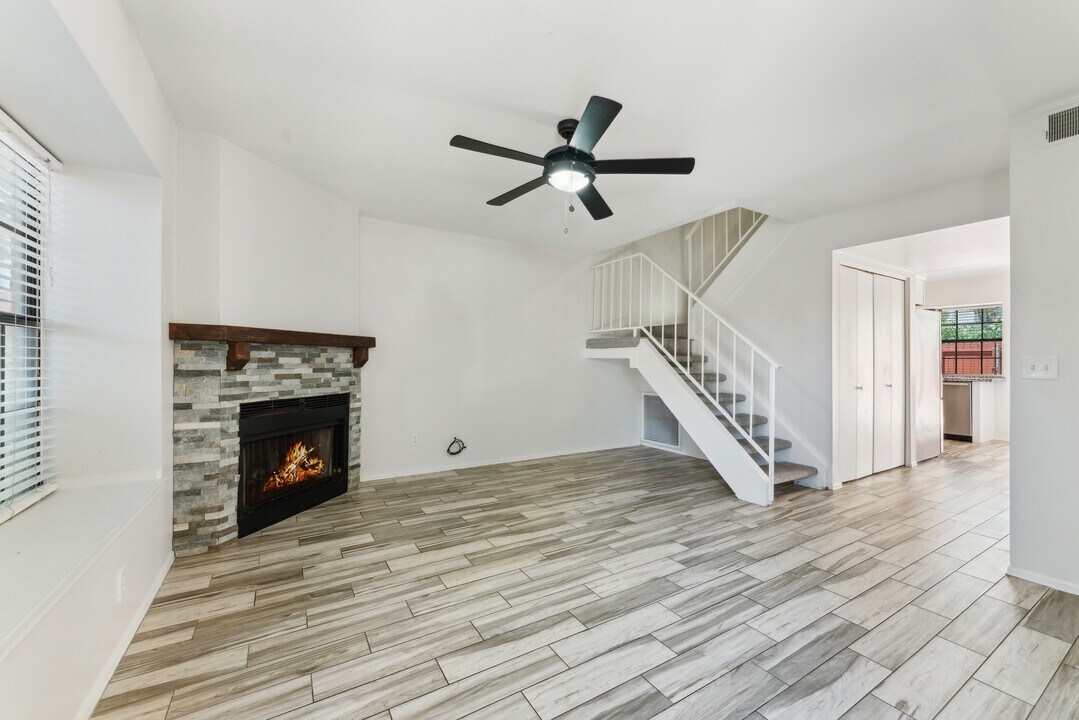 4901 E Kelton Ln, Unit 1252 in Scottsdale, AZ - Building Photo