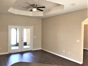 4004 Knight Ave in Melbourne, FL - Foto de edificio - Building Photo