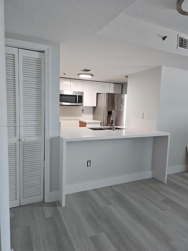 1650 Coral Wy in Coral Gables, FL - Building Photo - Building Photo