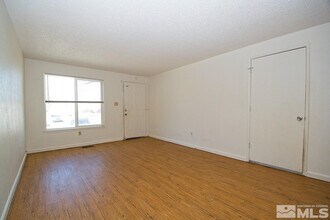 13162 Blue Sage Ct in Reno, NV - Building Photo - Building Photo
