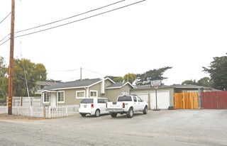 191 Debbie Dr in Marina, CA - Building Photo