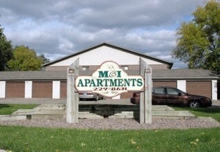 M & I Apartments in Aberdeen, SD - Foto de edificio - Building Photo