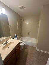 1045 E Rossiland Cir in Memphis, TN - Building Photo - Building Photo