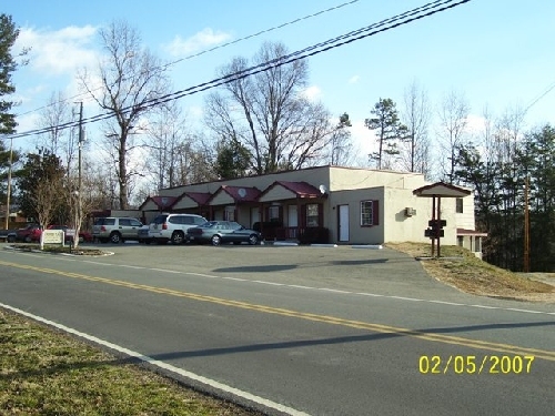 4714 Ararat Hwy in Ararat, VA - Building Photo