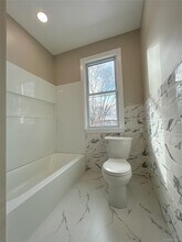 51 Park Ave in Arlington, NY - Foto de edificio - Building Photo