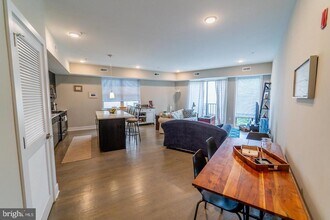 1607 Catharine St in Philadelphia, PA - Building Photo - Building Photo