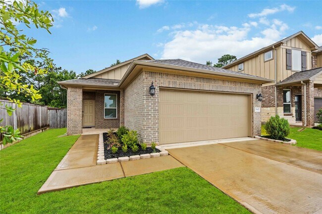 7047 Silverleaf Oak St in Conroe, TX - Building Photo - Building Photo