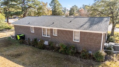 437 Gayle Blvd in Greenville, NC - Building Photo - Building Photo