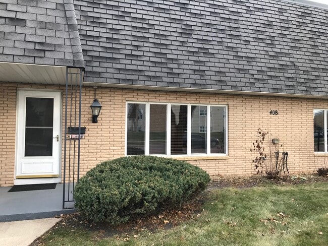 408 Holly Ln in Mankato, MN - Building Photo - Building Photo