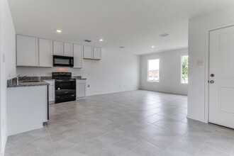 119 Sunflower St, Unit 8101 in Princeton, TX - Building Photo - Building Photo