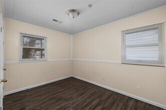 110 Paul Ave in Ferguson, MO - Building Photo - Building Photo