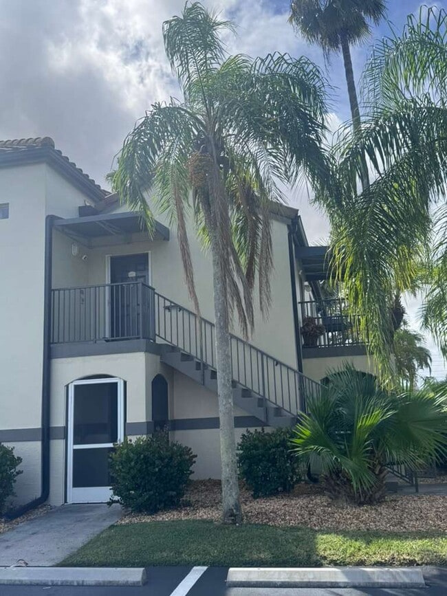 3421 Winkler Ave in Ft. Myers, FL - Building Photo - Building Photo