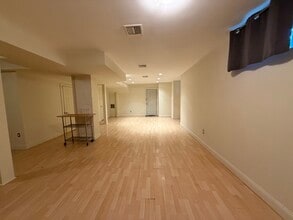 731 Cambridge St, Unit 1 in Boston, MA - Foto de edificio - Building Photo