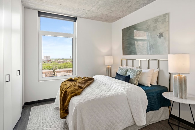 191 N Ashland Ave in Chicago, IL - Building Photo - Building Photo