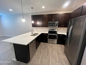 574 W Westchester Ave in Tempe, AZ - Building Photo - Building Photo