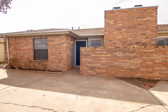 property at 201 N Troy Ave