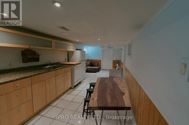 183 Livingstone Ave in Toronto, ON - Building Photo - Building Photo