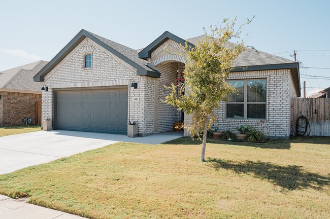 5401 Constitution Ave in Odessa, TX - Building Photo - Building Photo