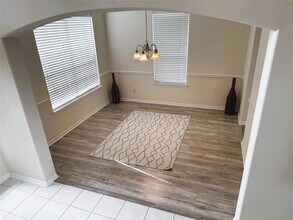 63 San Simeon Dr in Manvel, TX - Foto de edificio - Building Photo